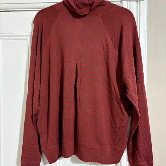 NWT Prana‎ Women’s Sol Protect Turtleneck Relaxed Fit Soft Stretch Fall Winter - Picture 6 of 9